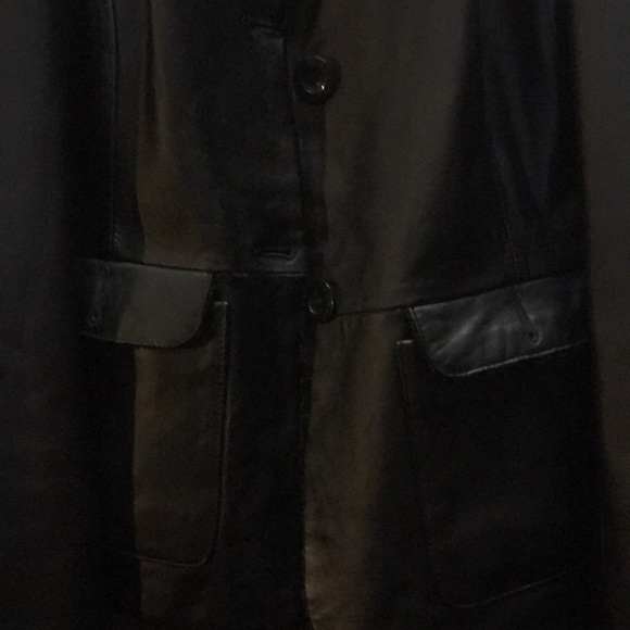 Leather jacket - Picture 5 of 8